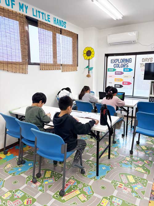 イングリッシュスピーカー在住民間学童：Engaged（エンゲージ）