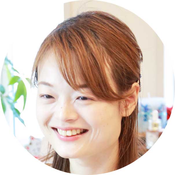 meguri
ネイリスト
三根 彩弓