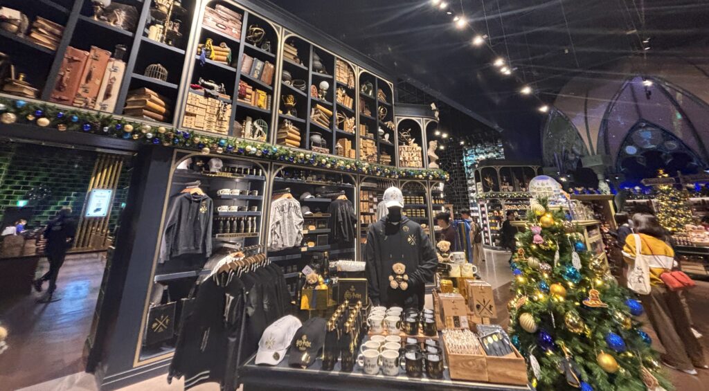 としまえん跡地ハリーポッタースタジオツアーメインショップの様子