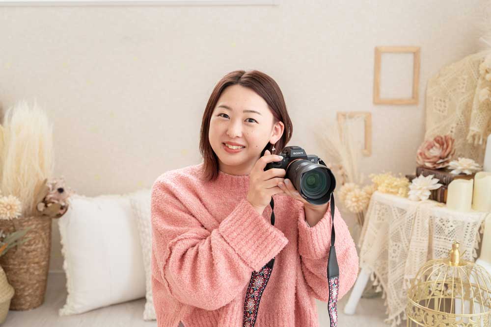 【流山のおうちフォトスタジオ】家族の絆をカタチに｜バースデーフォトから成長記録まで｜えがおのわ代表 鈴木陽子