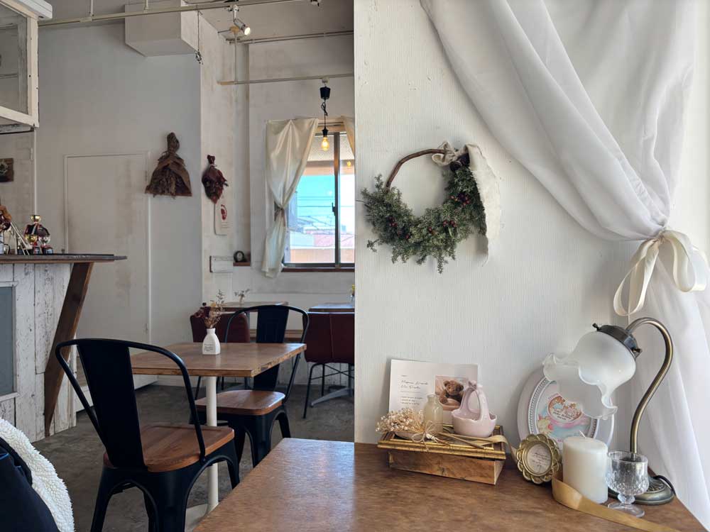 cafe merciの店内